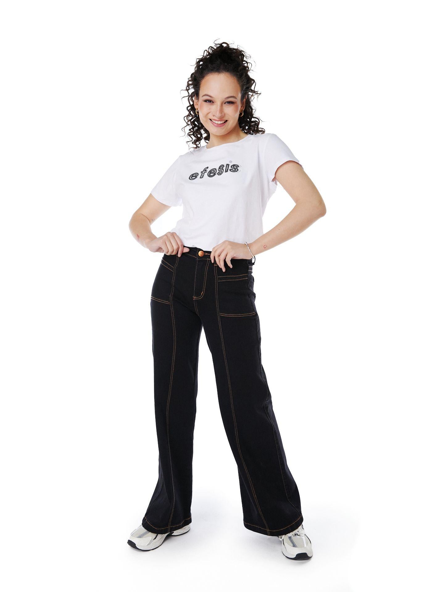 POLERA MILA REGULAR ESTAMPADO Y LENTEJUELAS BLANCO EFESIS