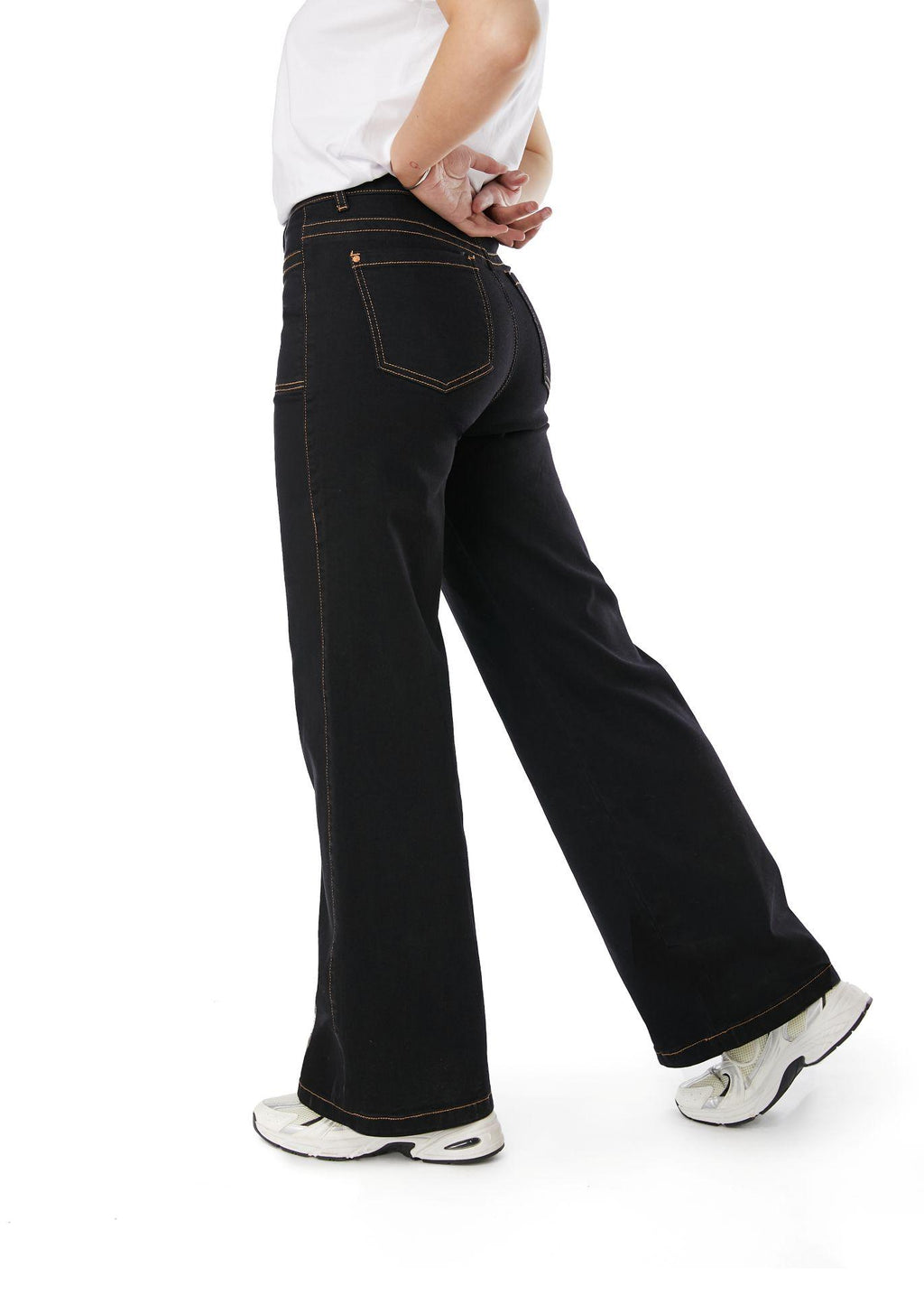 JEANS PIRAGI PALAZZO HILO CONTRATONO Y BOLSILLO INCRUSTADO NEGRO EFESIS