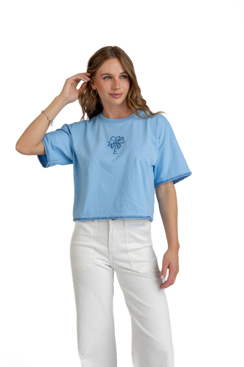 POLERA BIANCHI CROP OVERSIZE C/ BORDADO CELESTE EFESIS