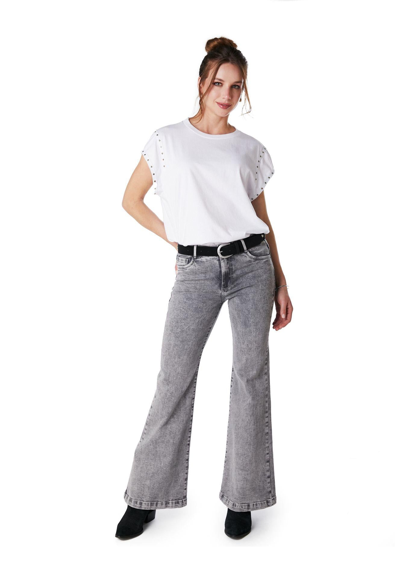 Jeans Kenai Flare Gravillado Estrellas Bolsillo Gris Efesis