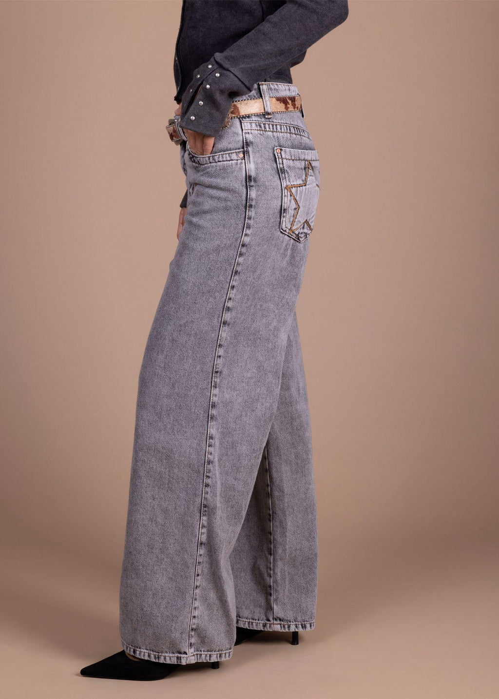 Jeans Puff Grey Wide Bolsillo c/Estrellas Gris Efesis