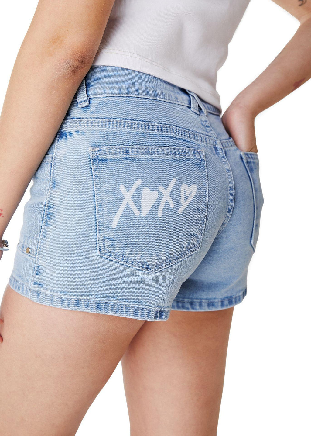 SHORT TACHI BOLSILLO PARCHE RAYO AZUL LIGHT EFESIS