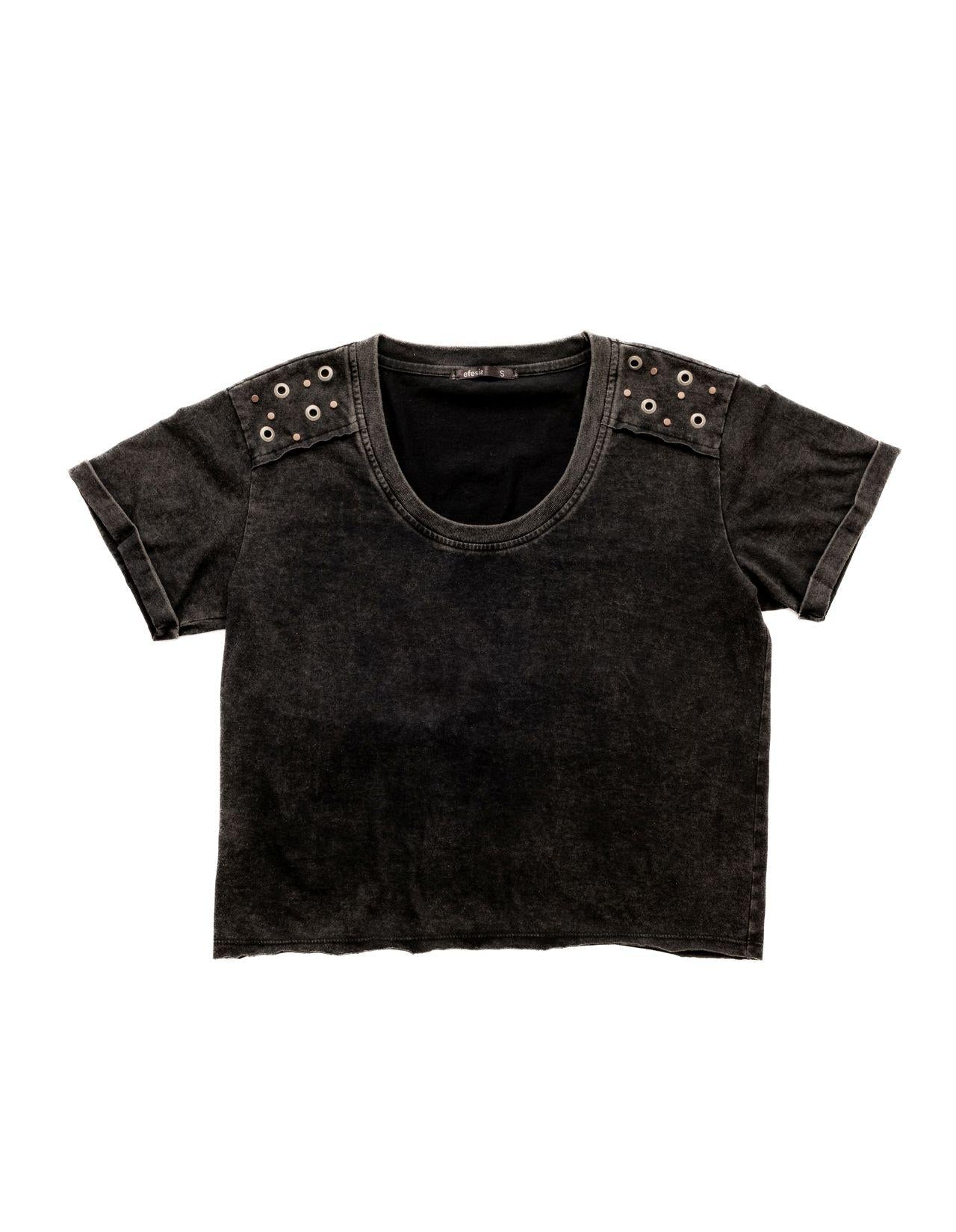 Polera Ameli Regular Gravillada Ojetillos en Hombros Grafito Efesis